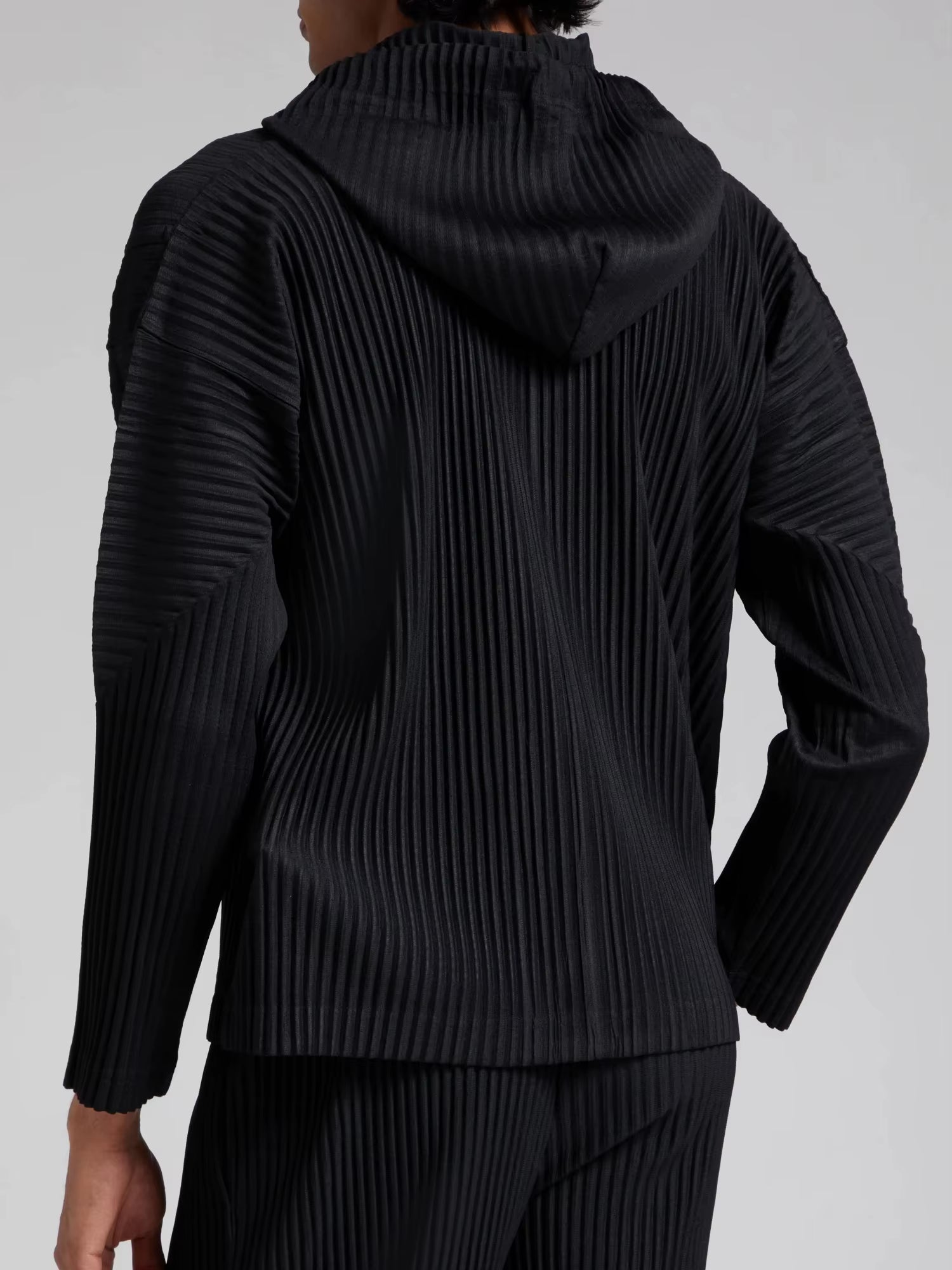 Miyake Pleated Men Zip-Up Plisse Hoodie Classic Hood Casual Fashion Coat Front Two-Way Zip Fastening Jacket
